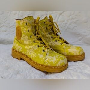 Fluevog 7th Heaven Hess 8.5